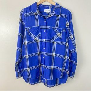 OLD NAVY blue plaid flannel button down